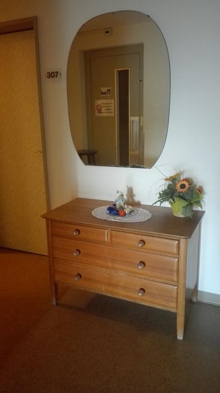 Hotel Frohsinn Erstfeld Room photo